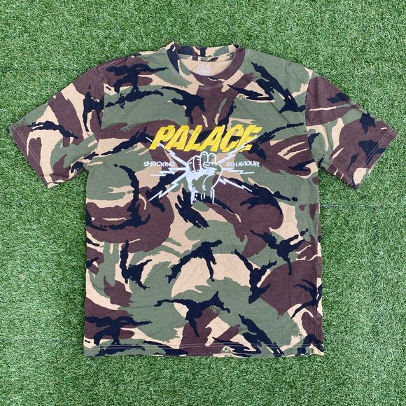 Palace Shocking Behaviour Camo Tee Large - Picture 1 of 8